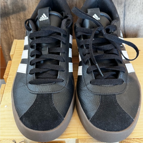 Adidas VL Court 3.0 Sneakers Black White Stripes Gum Sole SZ9.5 - Picture 10 of 14